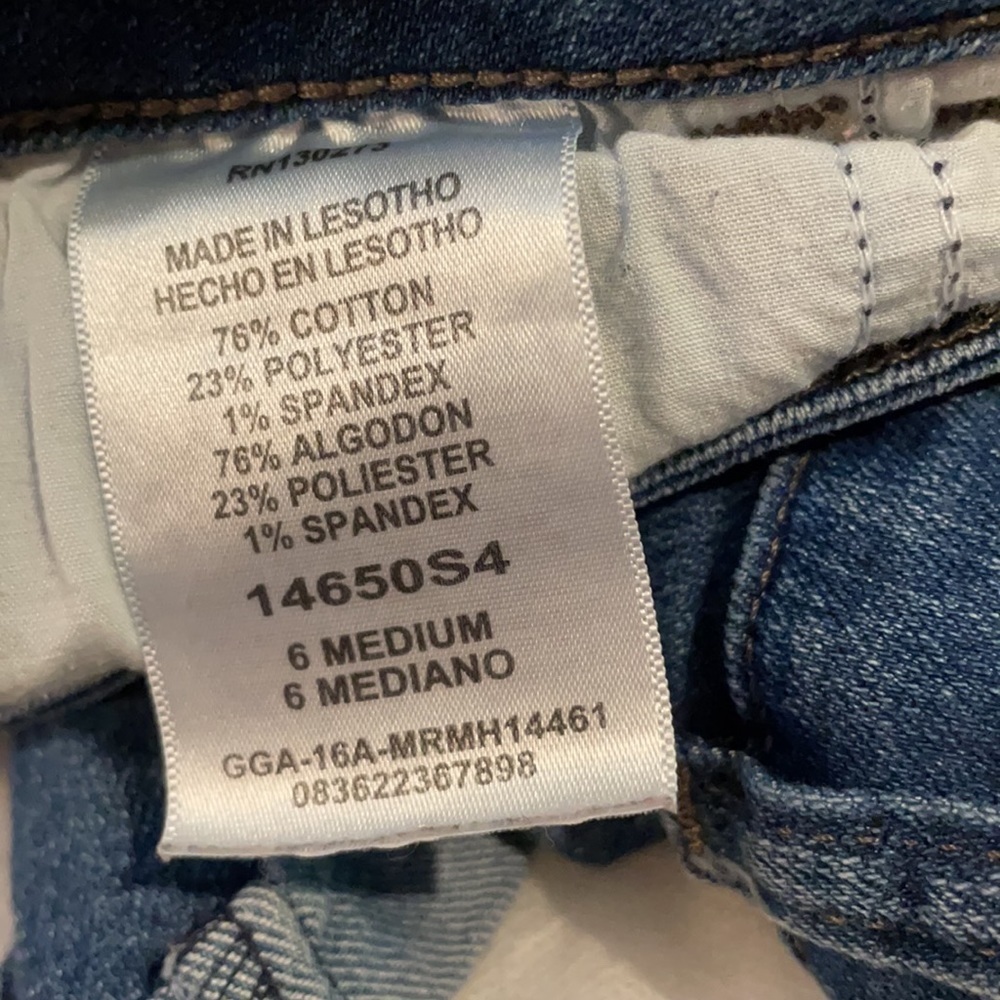 Lee Riders Mid Rise Jean Shorts - Picture 8 of 13